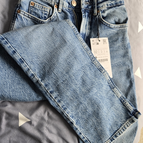 Stradivarius Jeans size 0 /23 petite straight leg - Picture 8 of 9